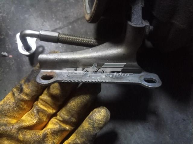 Рамка радиатора нижняя 11657647331 BMW