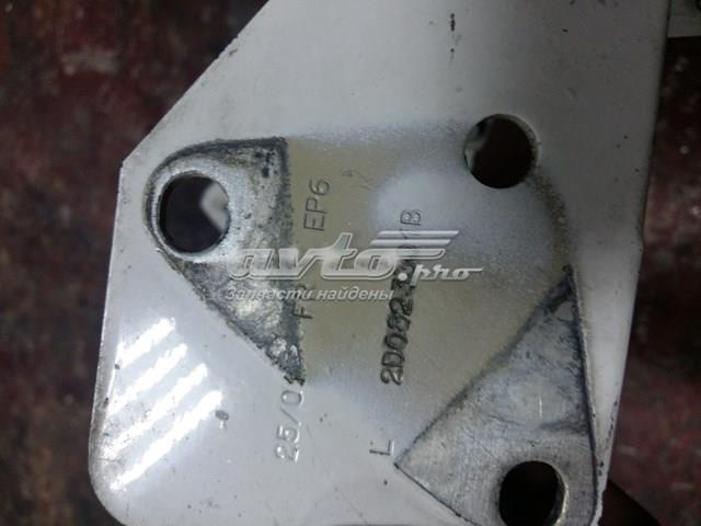VAG 2D0823301B Петля капота левая в наличии Чернигов