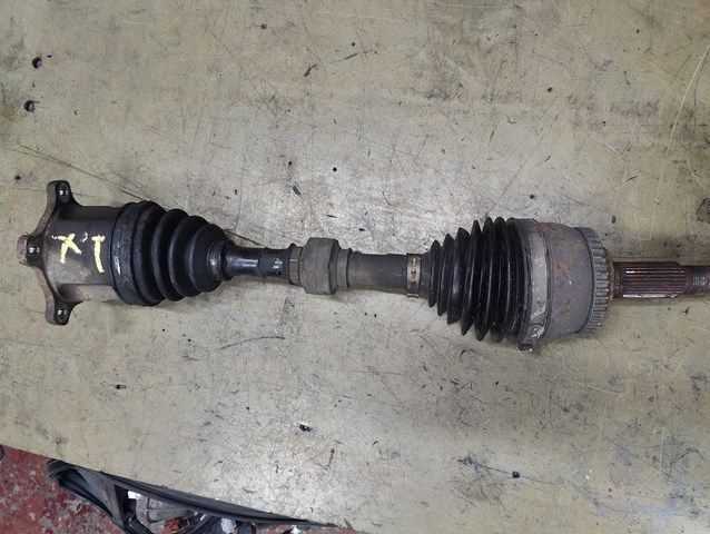 Привод правый 391008H712 NISSAN