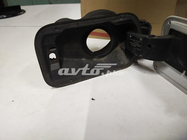 Корпус заливной горловины топливного бака 51177238100 BMW