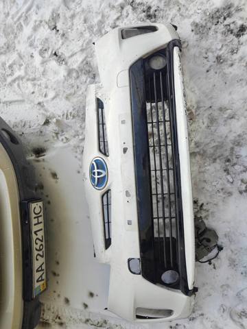 TOYOTA 5211947930 Передний бампер в наличии Киев
