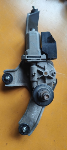 Стеклоочиститель и привод 8513047021 TOYOTA