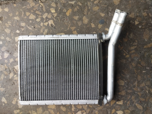 Радиатор отопителя Тойота Приус
