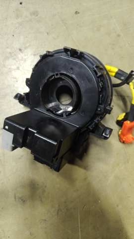 Датчик угла поворота рулевого колеса 8924552030 TOYOTA