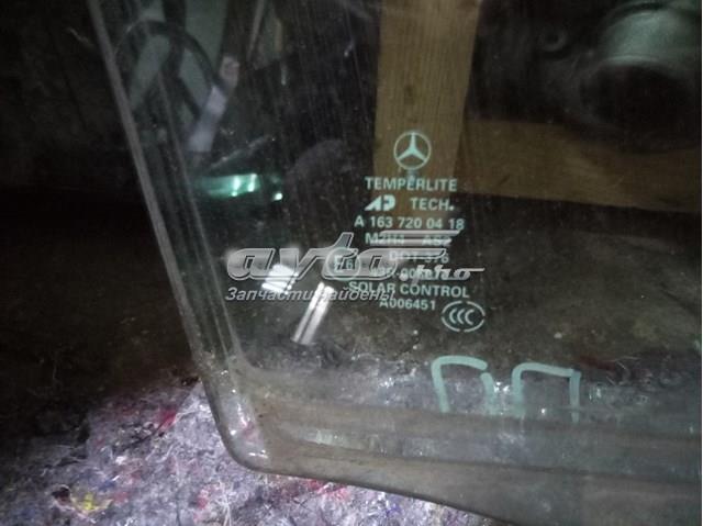 A1637200418 MERCEDES Стекло двери передней правой купить в Украина
