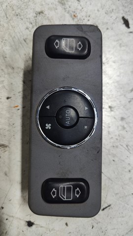 Кнопки заднего левого стеклоподъёмника A1638200326 MERCEDES