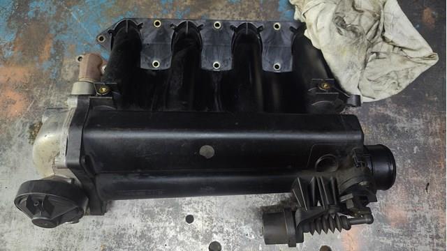 Впускной коллектор A6110981907 MERCEDES