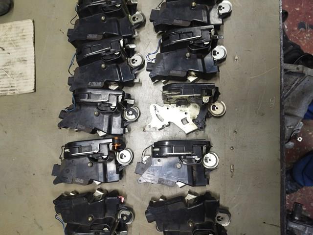 Замок передней пассажирской двери A6397200535 MERCEDES