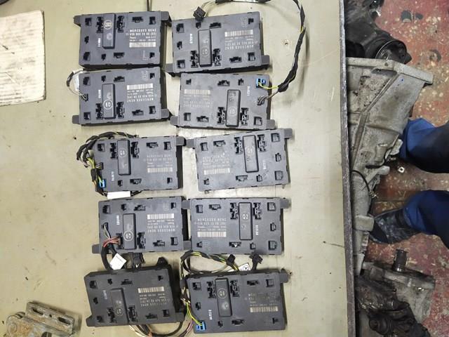 Блок комфорта передней двери A6398200126 MERCEDES