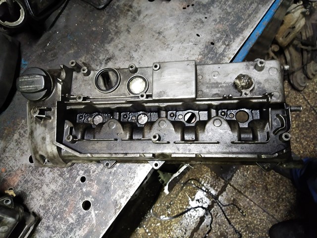 MERCEDES A6460101930 Крышка клапанная в наличии Черкассы