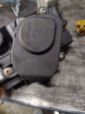 Клапан привода заслонок впускного коллектора A6461500394 MERCEDES
