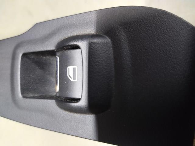 Кнопка подъемника переднего правого стекла DP5Z14529AA FORD