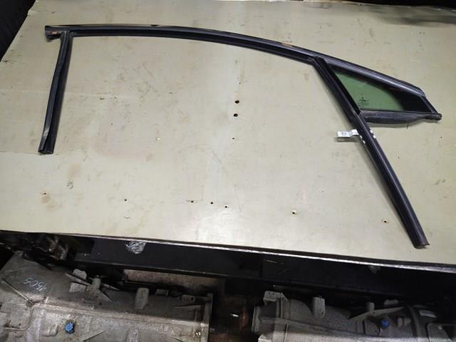Направляющая стекла передней двери EJ7Z7821596A FORD