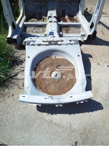 Колесная ниша GHY653750 MAZDA