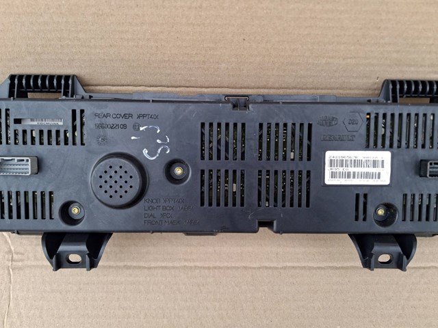 248106567R RENAULT Приборная доска (щиток приборов) купить в Сумы