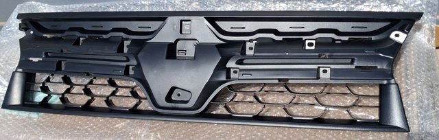 623105314R RENAULT Решетка радиатора купить в Винница