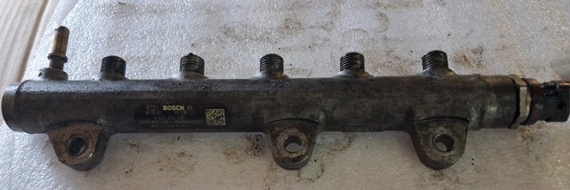 8200842432 RENAULT Распределитель топлива (рампа) купить в Николаев