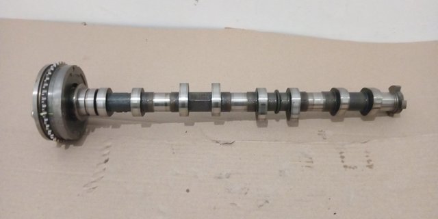 Шестерня привода распредвала двигателя 13050F0010 TOYOTA