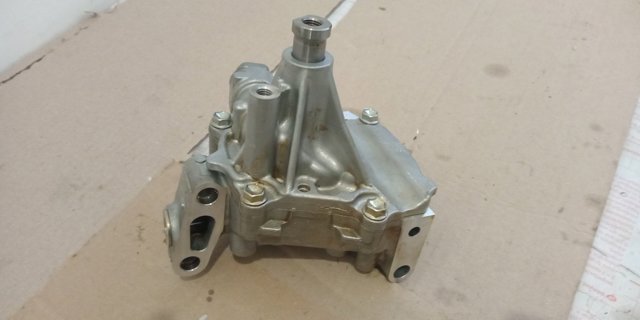 15100F0011 TOYOTA Масляный насос купить в Кривой Рог