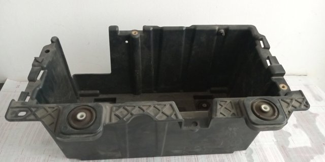 LAND ROVER CPLA10697AF Поддон аккумулятора (АКБ) в наличии Винница