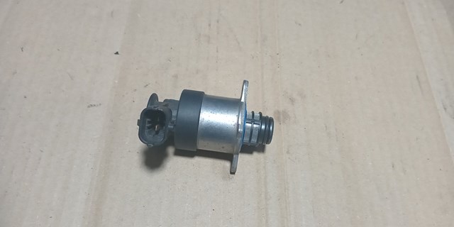 LAND ROVER LR023169 Регулятор давления топлива в топливной рейке в наличии Хмельницкий