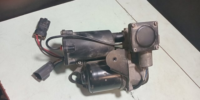 LR023964 LAND ROVER Компрессор пневмоподкачки (амортизаторов) купить в Черкассы