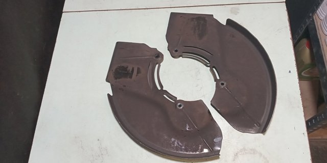 LR033276 LAND ROVER Защита тормозного диска переднего правого купить в Харьков