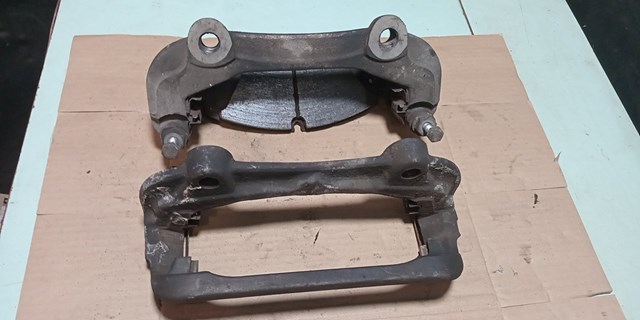 LR051627 Скоба тормозного суппорта переднего купить Хмельницкий