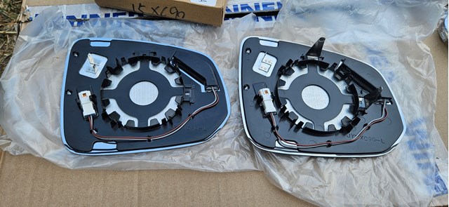 VOLVO 31395529 Зеркальный элемент зеркала заднего вида левого в наличии Чернигов