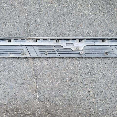 517716A160 Накладка подножки купить Полтава