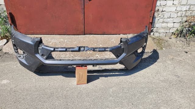 Бампер передний 521190M977 TOYOTA