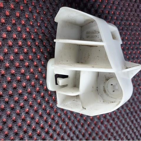 Крепление бамера левое 521560D040 TOYOTA