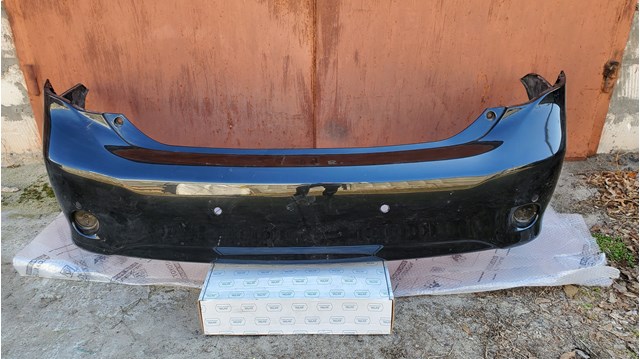 Бампер задний 5215912934 TOYOTA