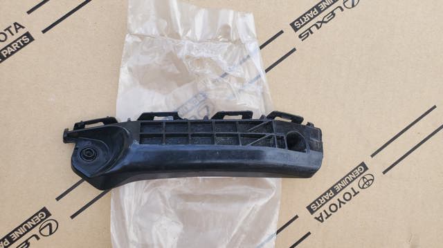 Крепление бампера 525360D090 TOYOTA