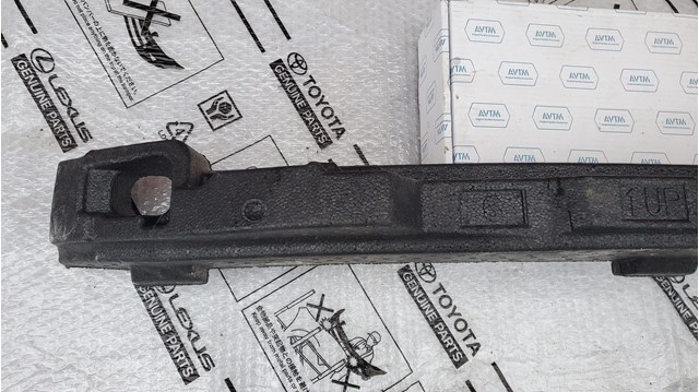 TOYOTA 5261102390 Абсорбер переднего бампера в наличии Харьков