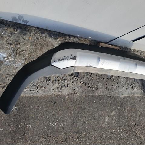 TOYOTA 5271142140B0 Молдинг бампера переднего центральный в наличии Киев