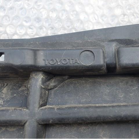 TOYOTA 5312842080 Решетка бампера переднего левая в наличии Харьков