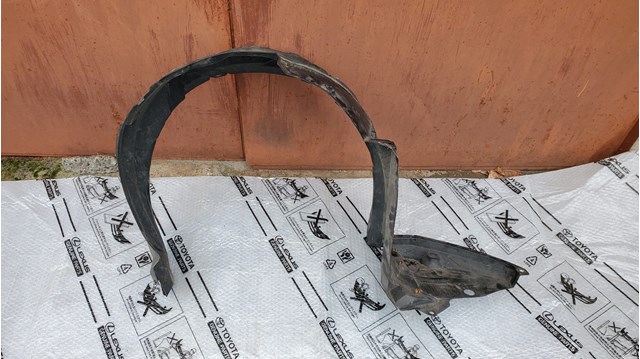 Локер передний левый 5387602340 TOYOTA