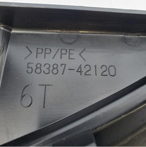 TOYOTA 5838742120C0 Облицовка задней панели багажника в наличии Львов
