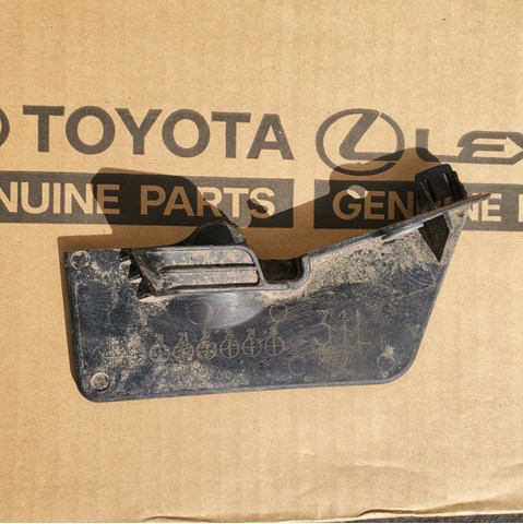 TOYOTA 6563242040 в наличии Ужгород