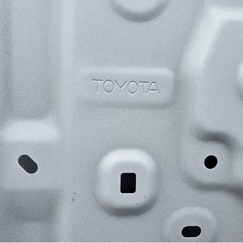 6700442200 TOYOTA Дверь задняя левая купить в Житомир