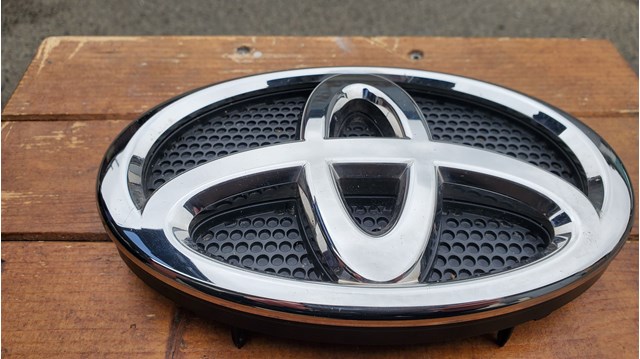 TOYOTA 7530160060 Эмблема решетки радиатора в наличии Павлоград