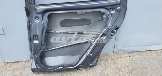 HYUNDAI 770041H000 Дверь задняя правая в наличии Черкассы