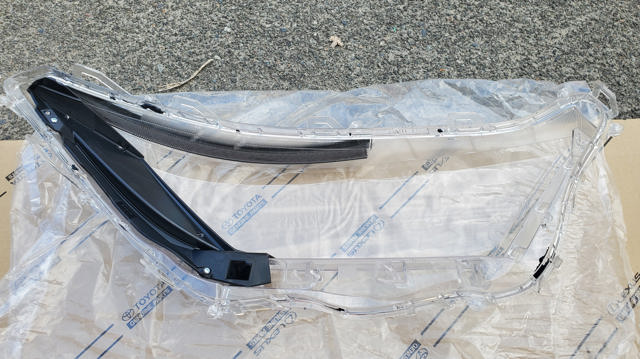 8110B42E30 TOYOTA купить в Сумы