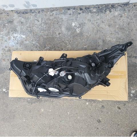 TOYOTA 8114542A32 Фара правая в наличии Черновцы