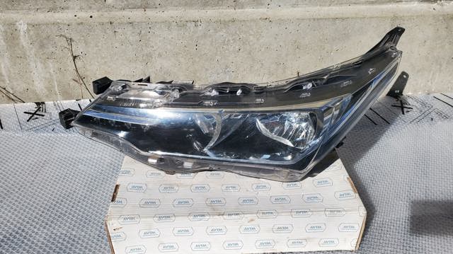 Основная фара в сборе левая 8115002L50 TOYOTA