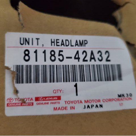 TOYOTA 8118542A32 Фара левая в наличии Днепр