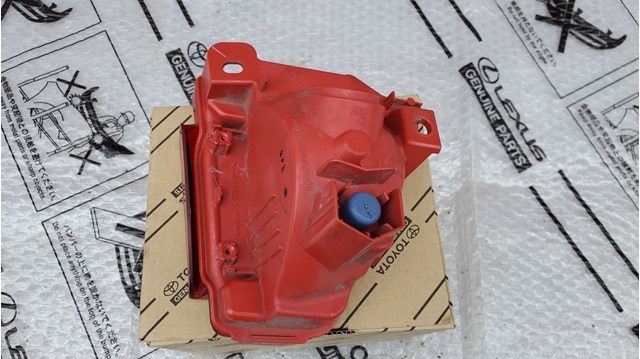 8145760100 TOYOTA Фонарь противотуманный задний правый купить в Житомир