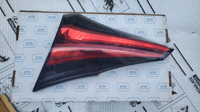 Фара задняя правая внутренняя 8158042031 TOYOTA