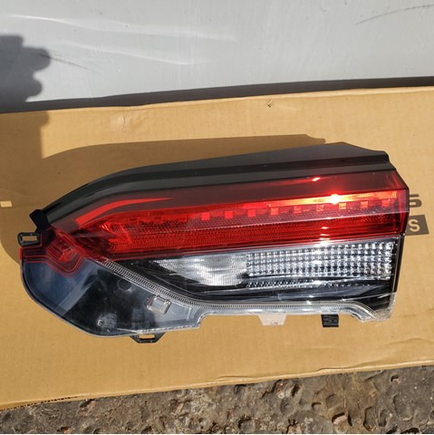 Фара задняя правая внутренняя 8158142150 TOYOTA